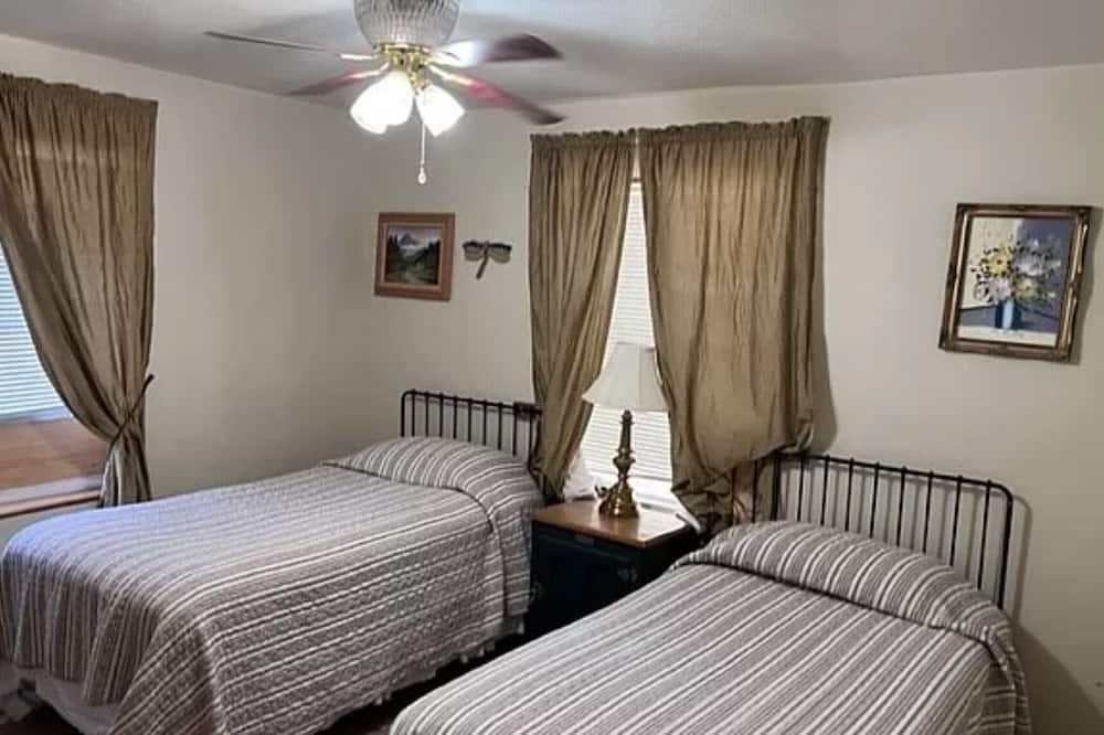Photo of Bedroom in Beatty