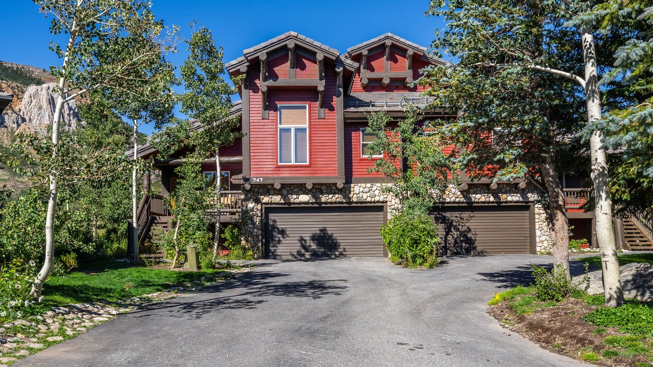 Photo of Outdoor in Mammoth Lakes