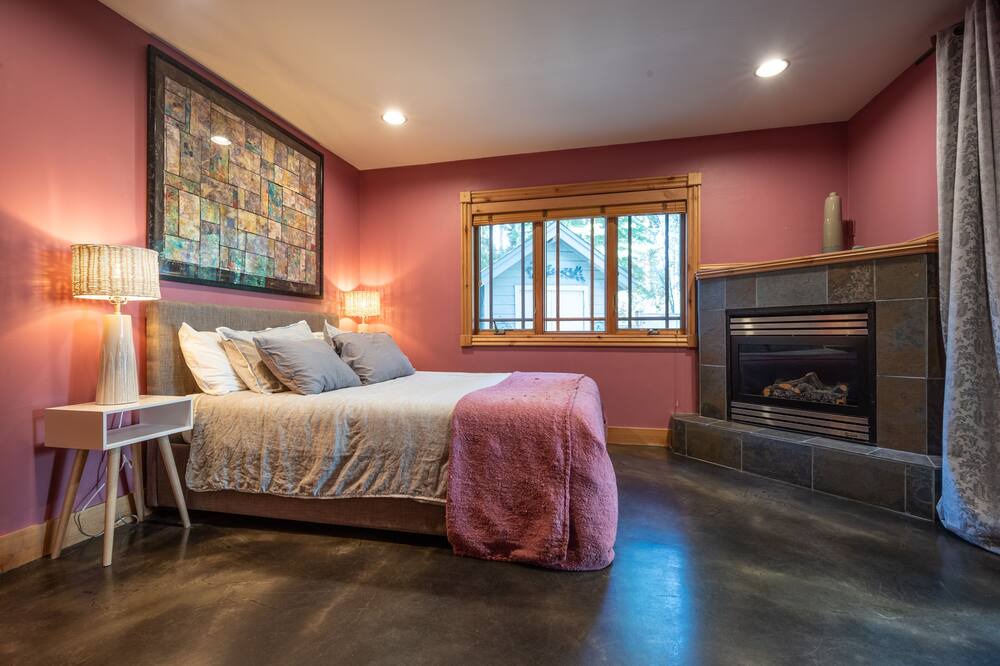 Photo of Livingroom in Tahoe Paradise