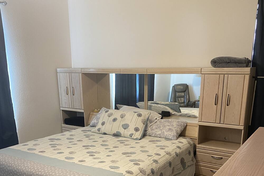 Photo of Bedroom in Pahrump