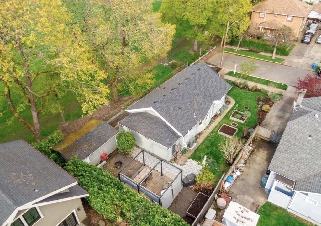 Photo of Outdoor in Irvington