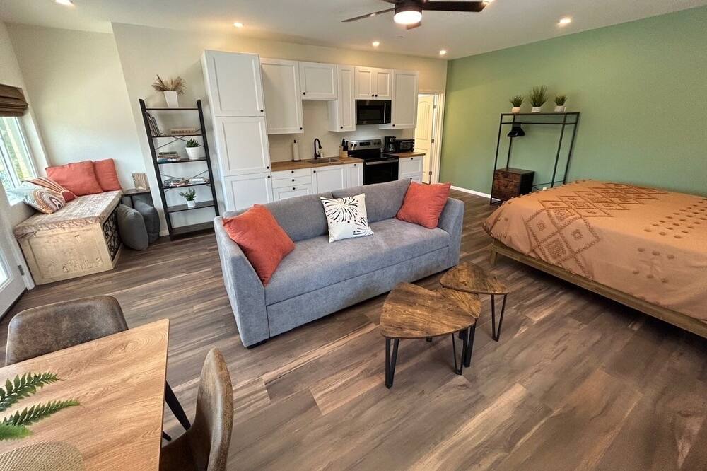 Photo of Livingroom in Lakeside
