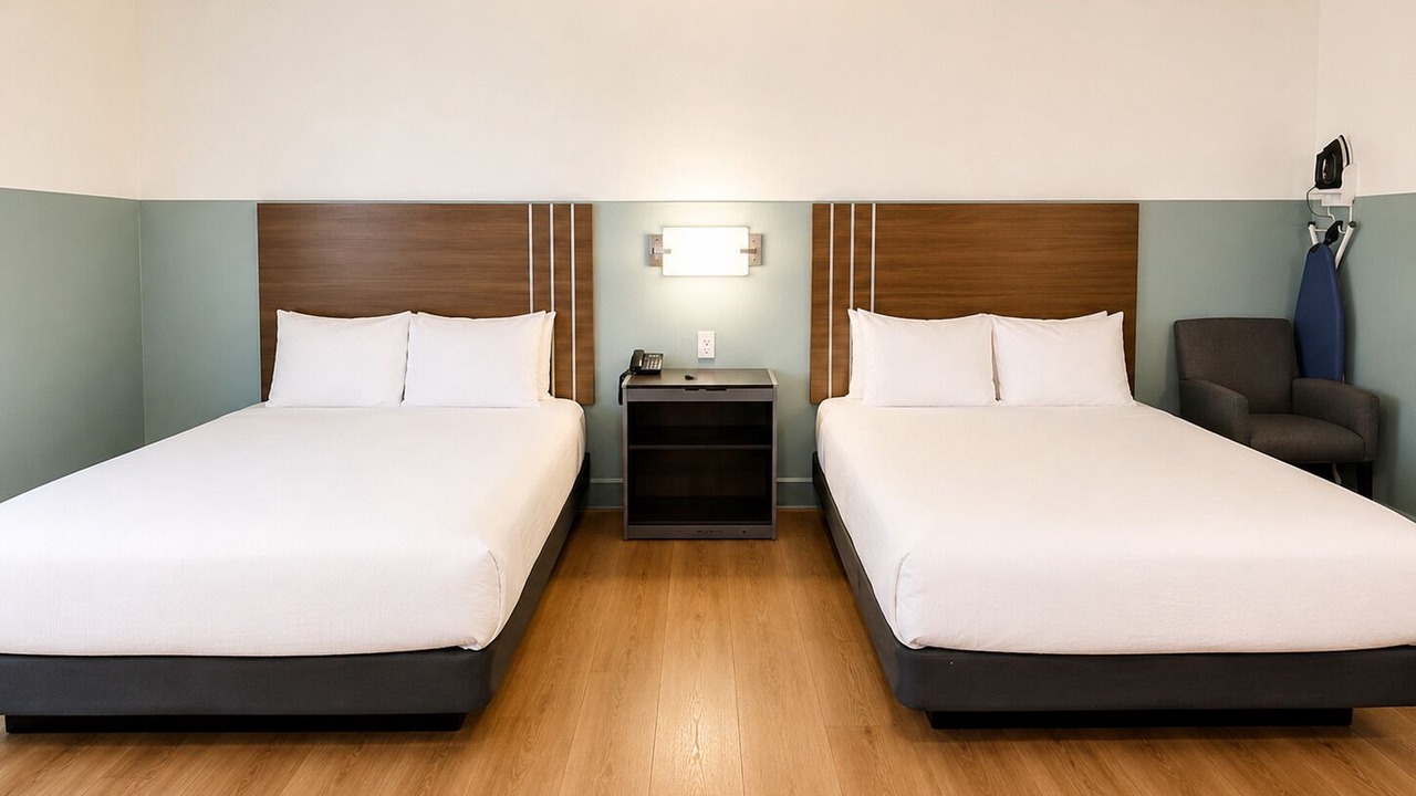Photo of Bedroom in Munras Avenue