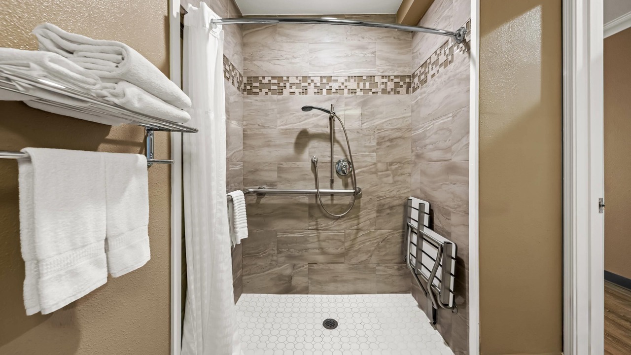 Photo of Bedroom in Salinas