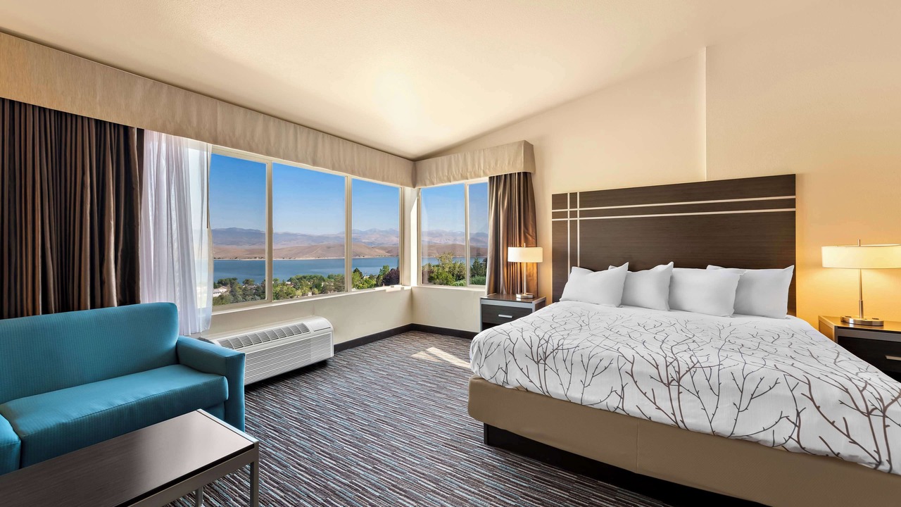 Photo of Bedroom in Topaz Lake