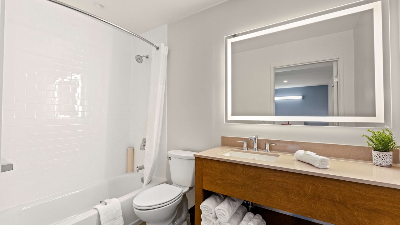 Photo of Bathroom in Agoura Hills