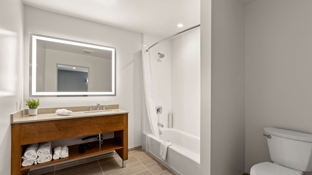 Photo of Bathroom in Agoura Hills
