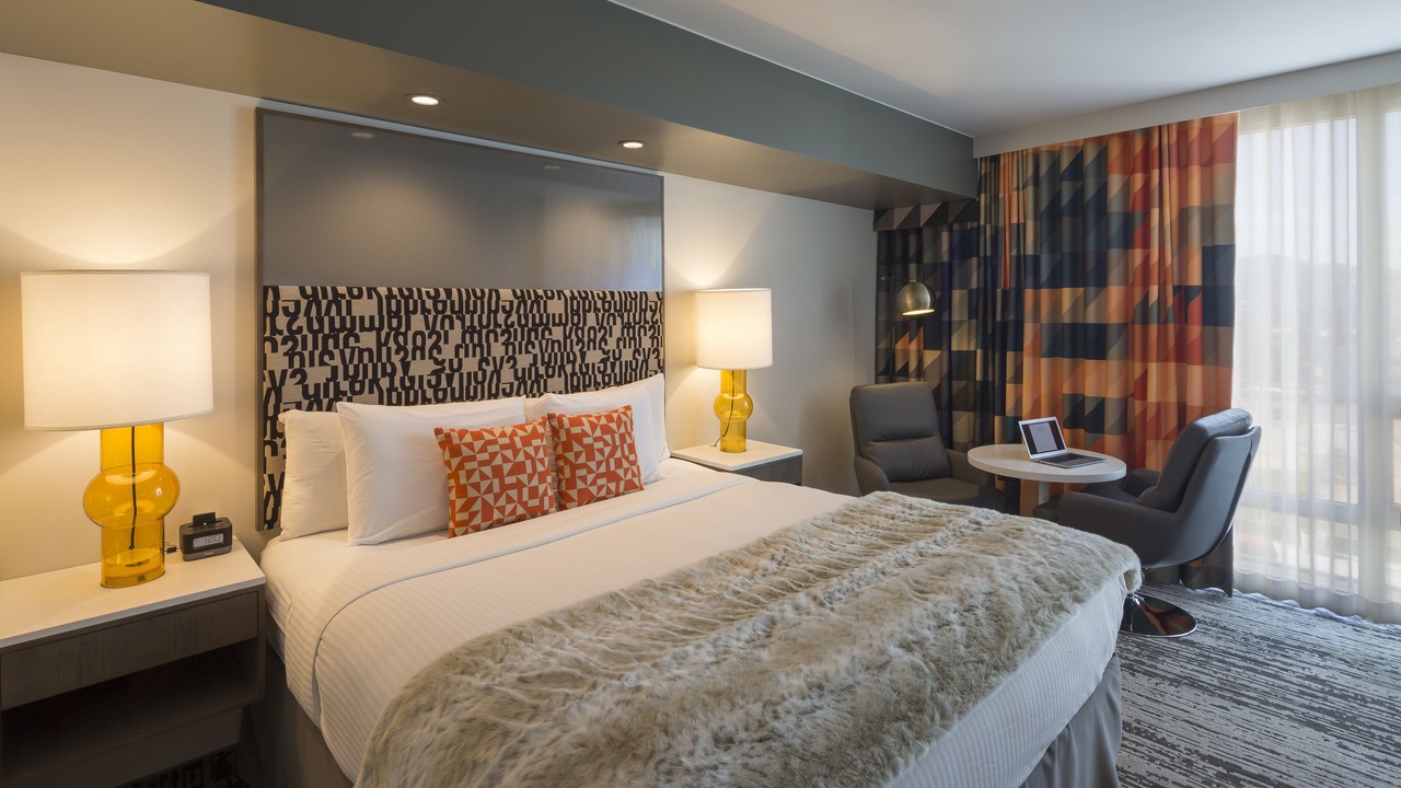 Photo of Bedroom in Lloyd District