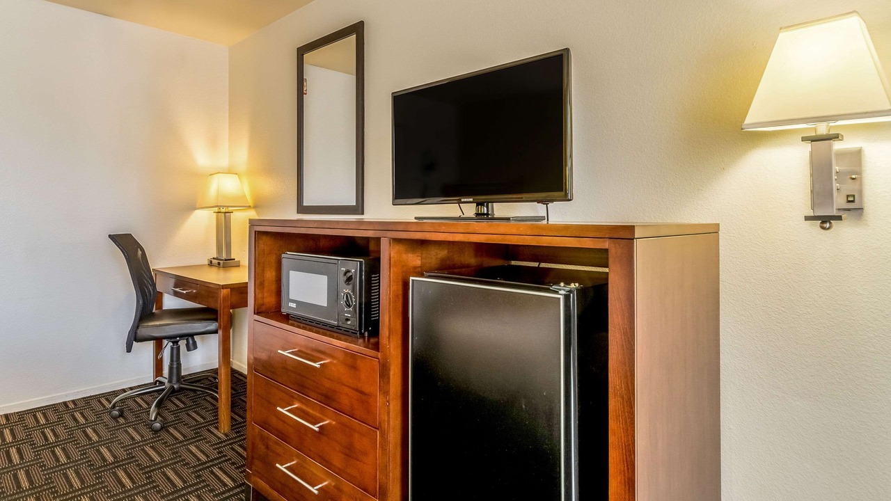 Photo of Bedroom in Raisin