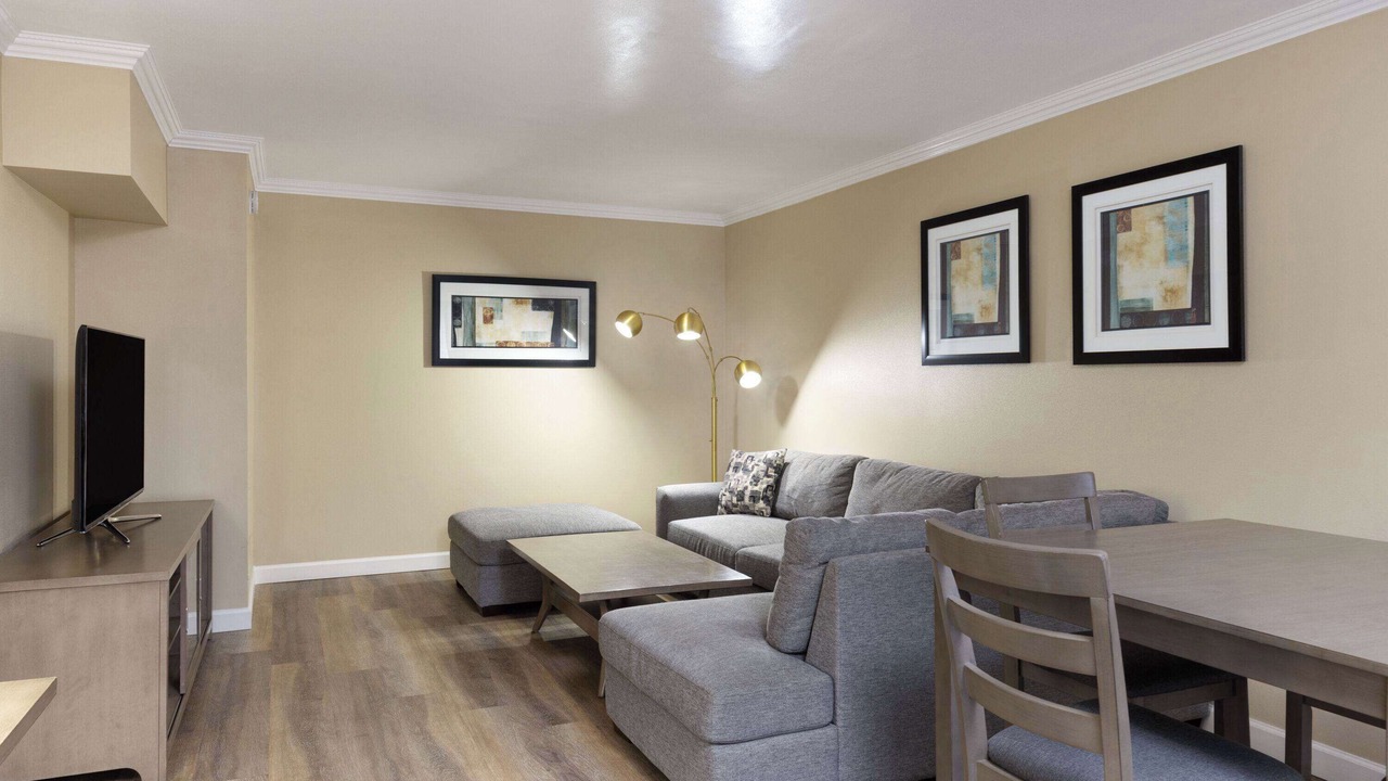 Photo of Bedroom in North Fremont Street