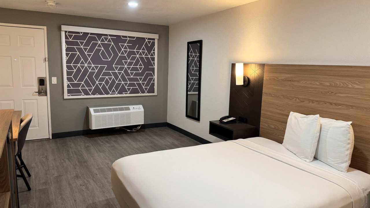Photo of Bedroom in Thousand Palms