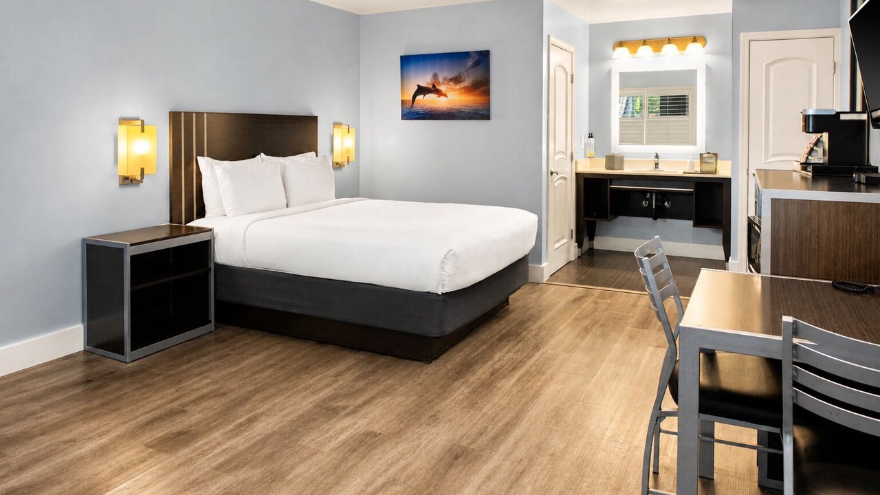 Photo of Bedroom in North Fremont Street