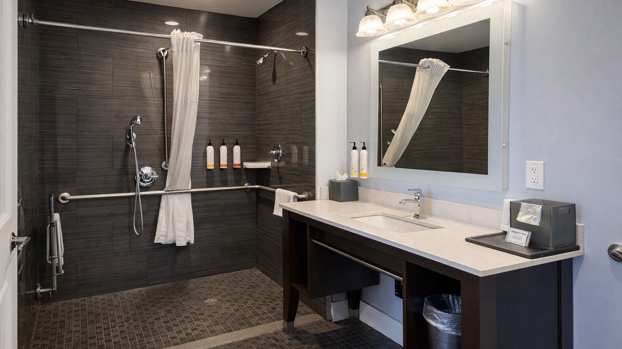 Photo of Bathroom in North Fremont Street