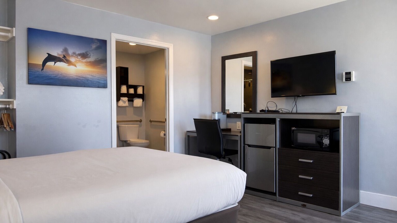 Photo of Bedroom in North Fremont Street