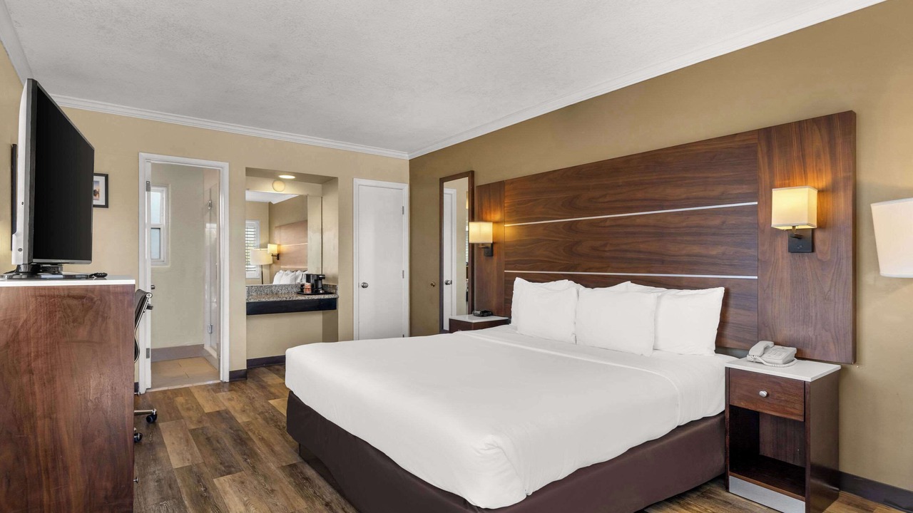 Photo of Bedroom in Roseville - Fleet Ridge