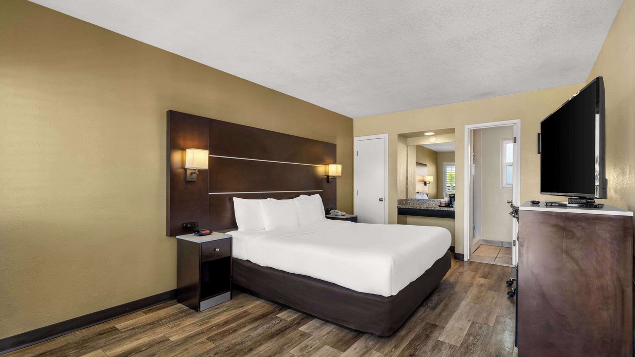 Photo of Bedroom in Roseville - Fleet Ridge