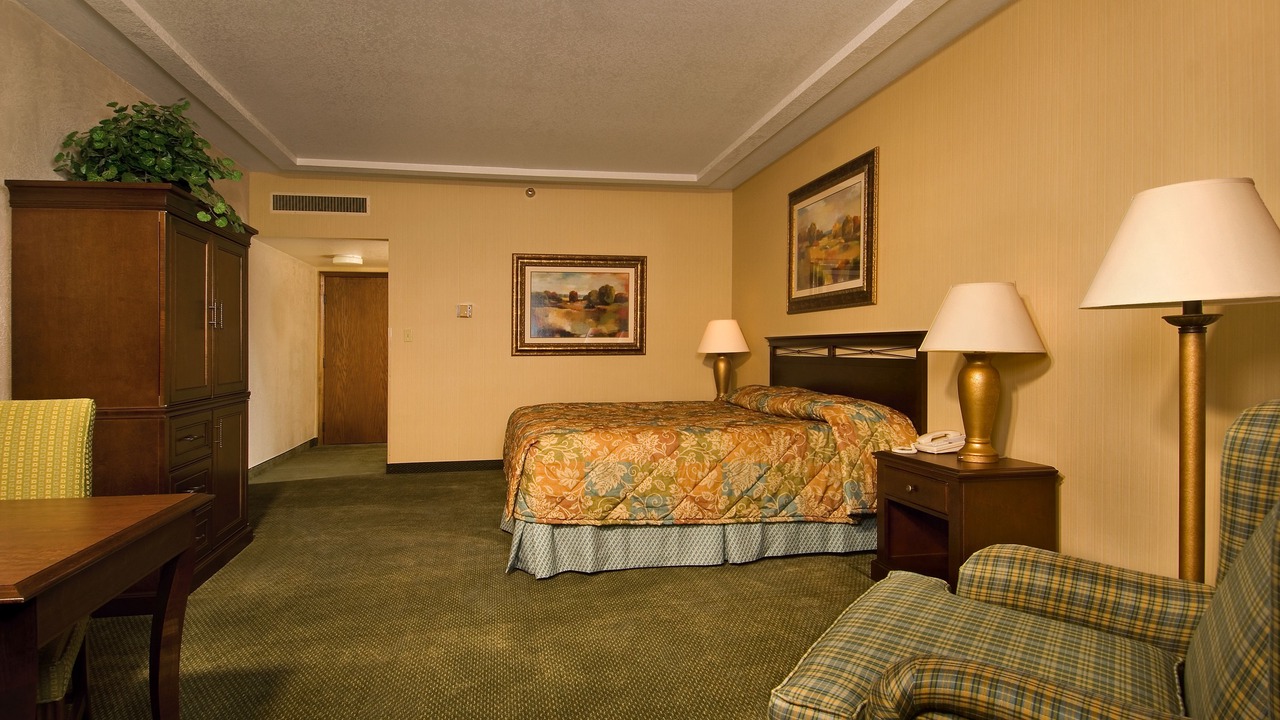 Photo of Bedroom in Raisin