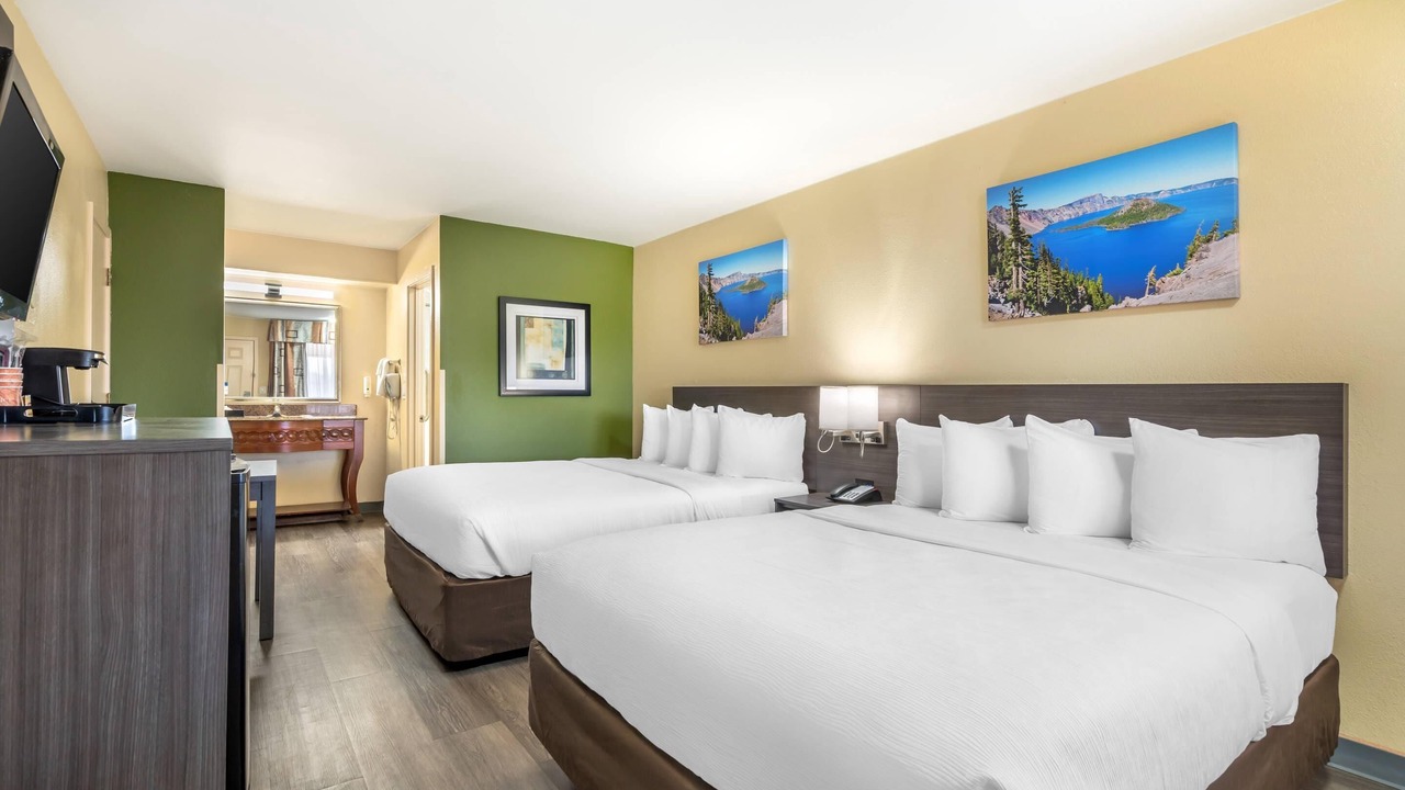 Photo of Bedroom in Klamath Falls