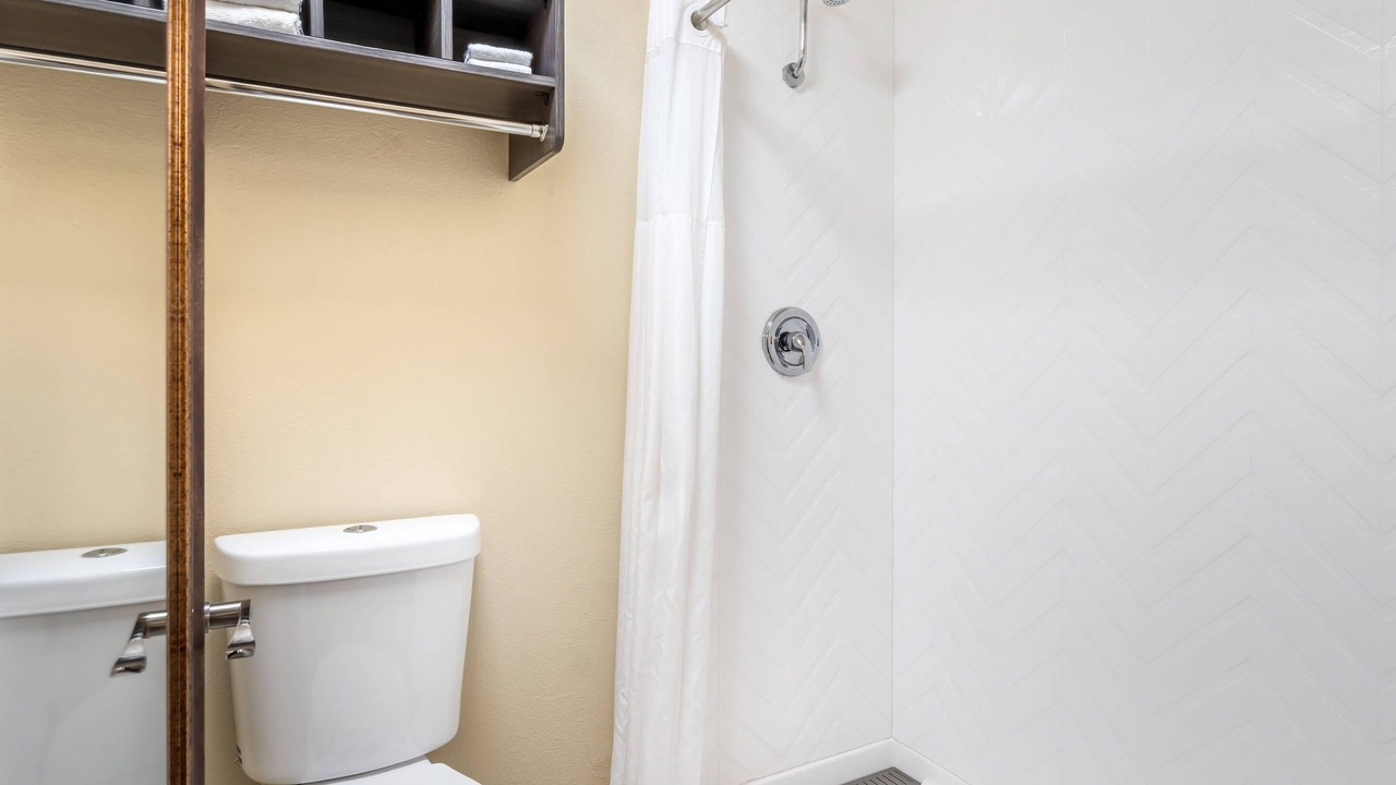 Photo of Bedroom in Klamath Falls