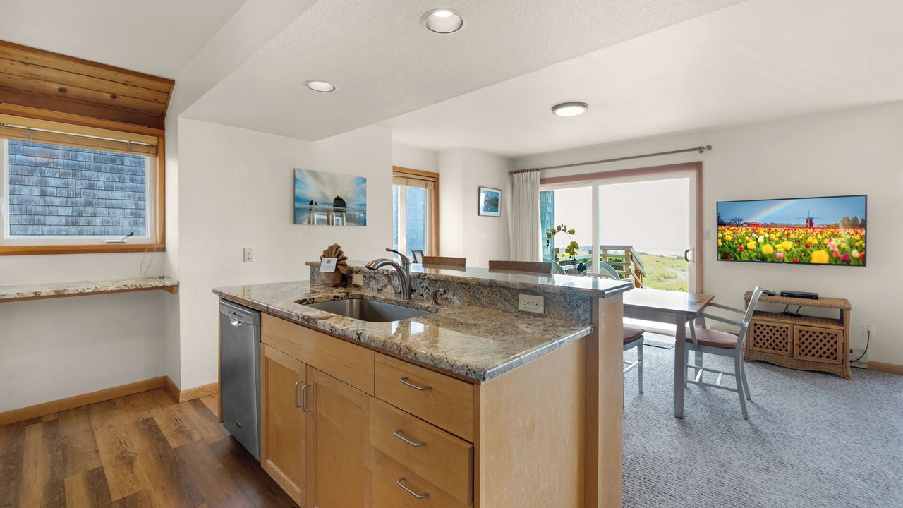 Photo of Kitchen in Downtown Cannon Beach