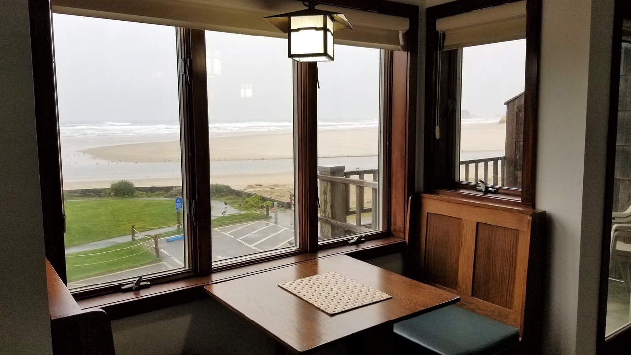 Photo of Livingroom in Downtown Cannon Beach