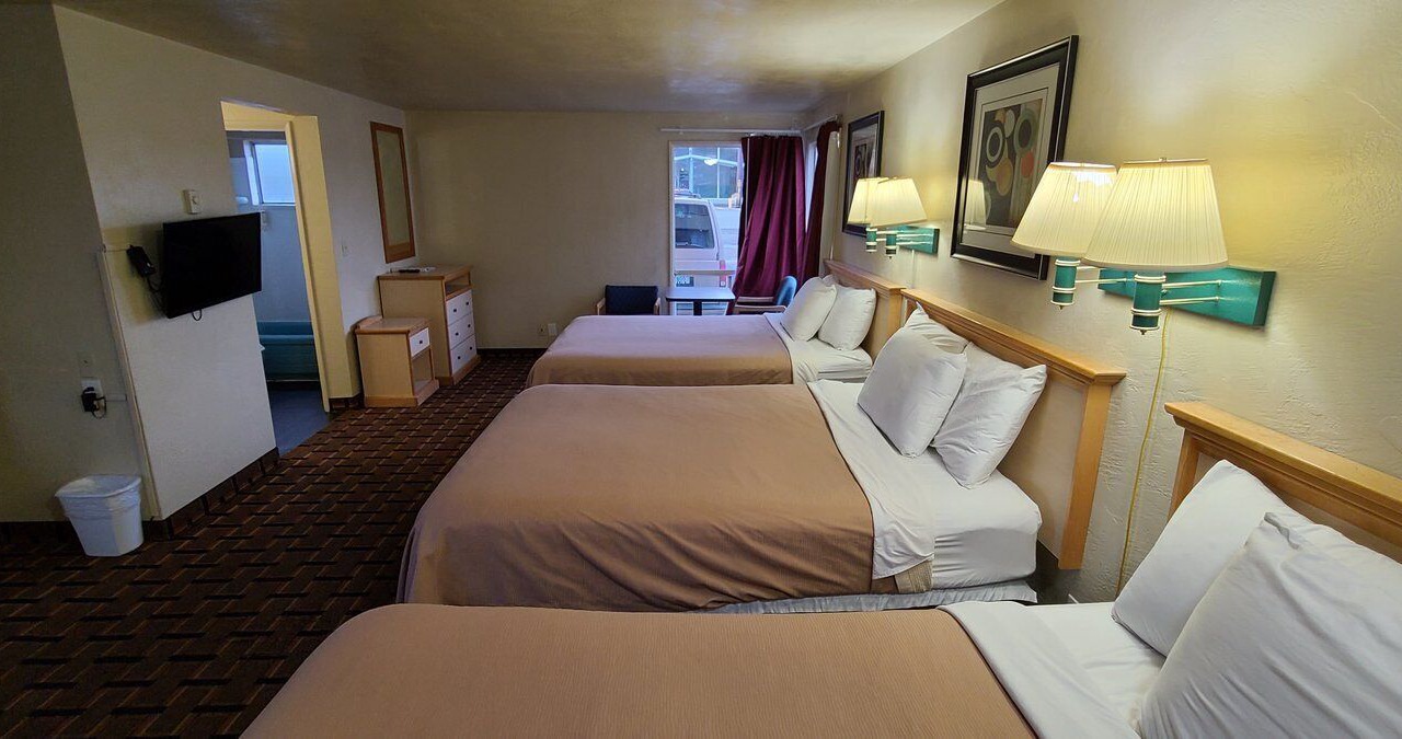 Photo of Bedroom in Reedsport