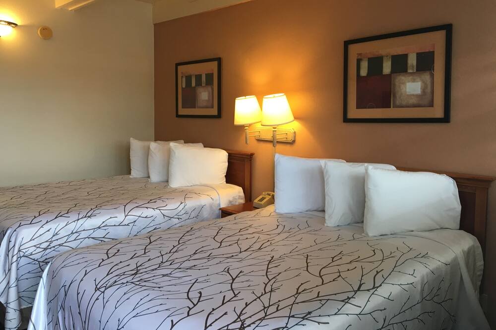 Photo of Bedroom in Marina District