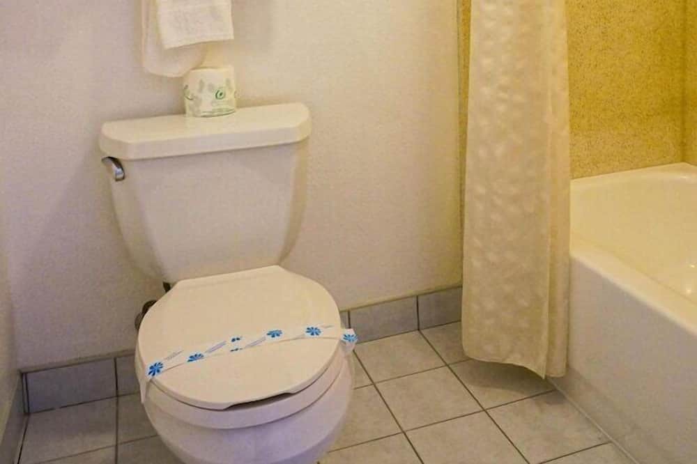 Photo of Bathroom in Marina District