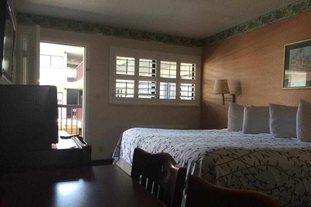 Photo of Bedroom in Marina District