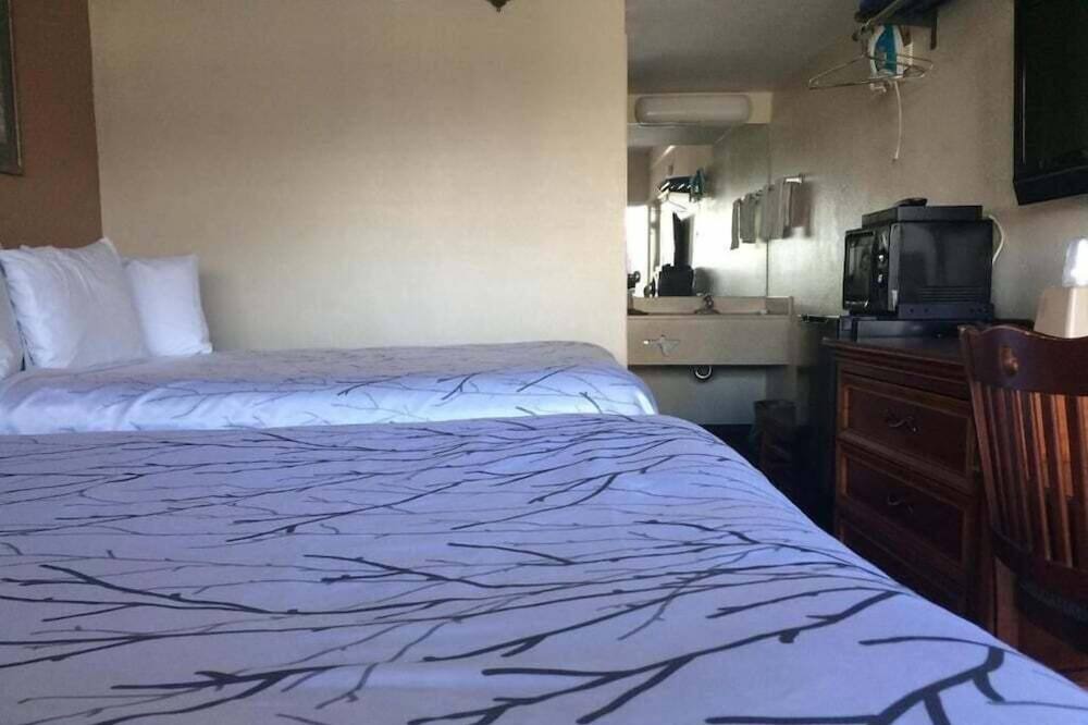 Photo of Bedroom in Marina District