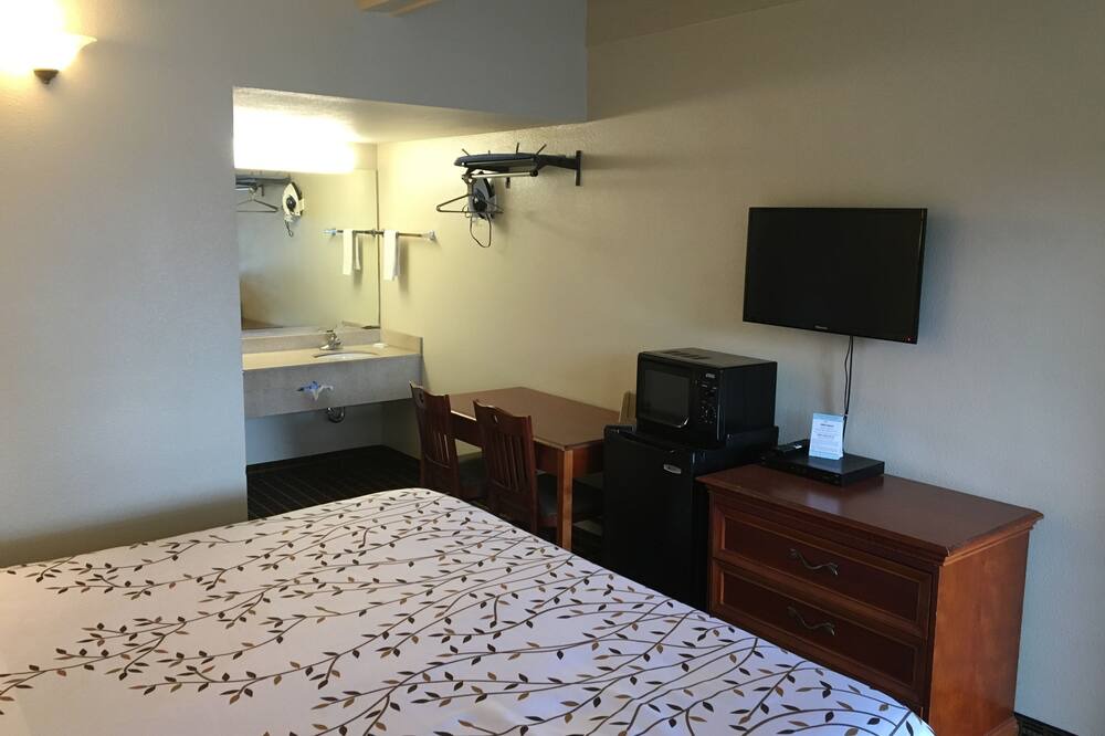 Photo of Bedroom in Marina District