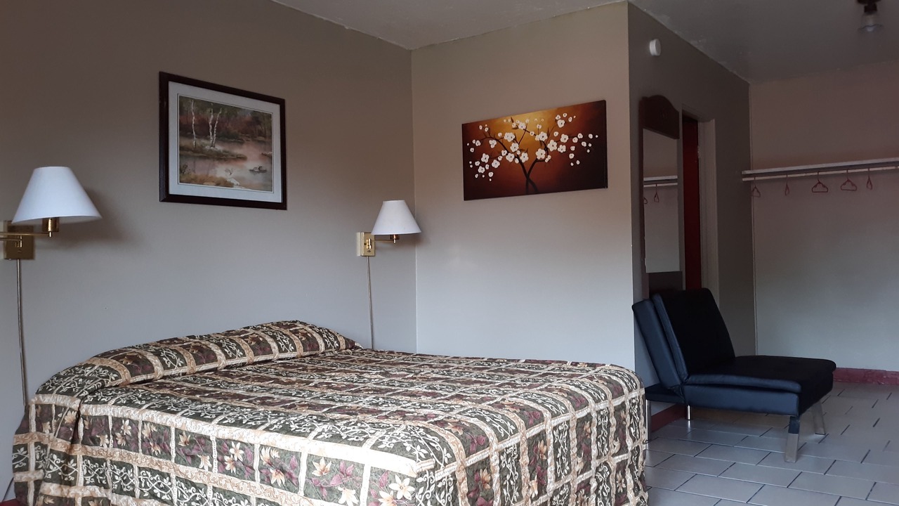 Photo of Bedroom in Old West Side