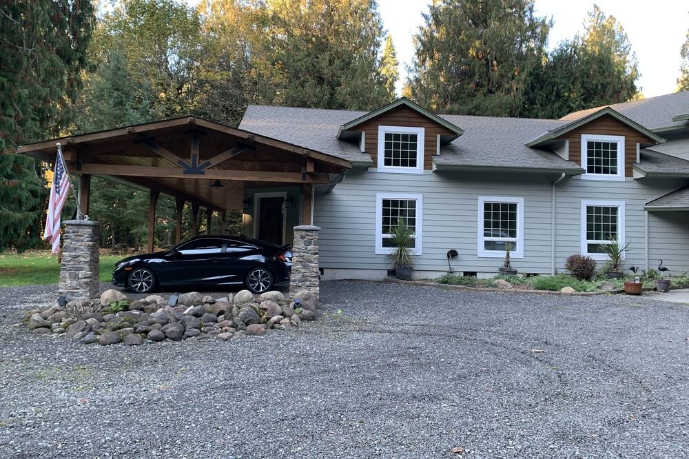 Photo of Outdoor in Woodland