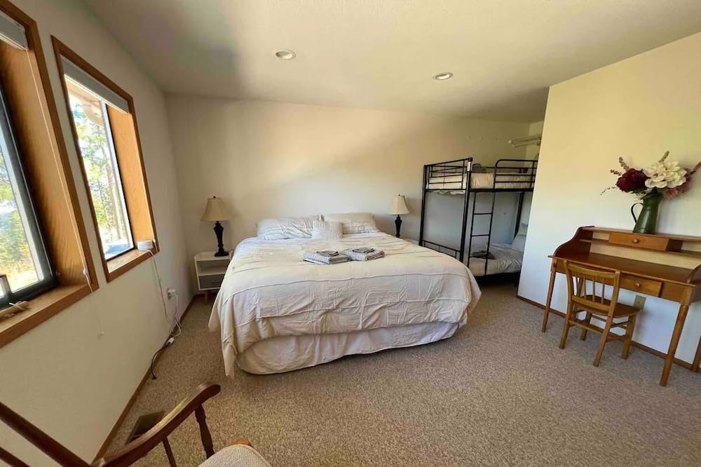 Photo of Bedroom in Peshastin