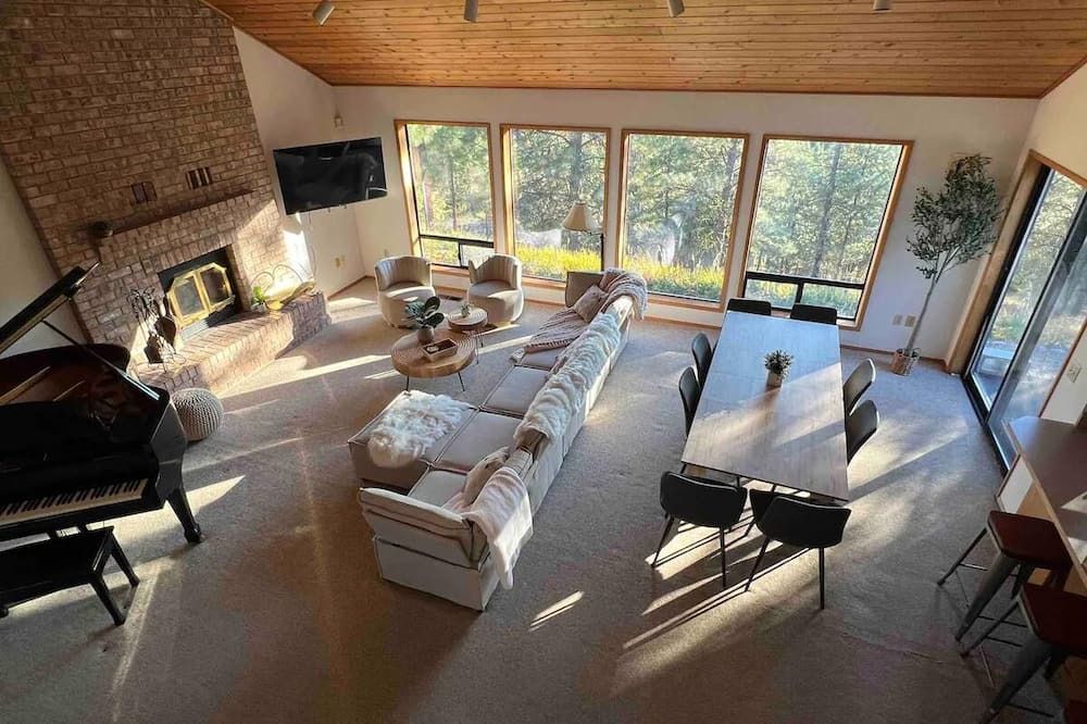 Photo of Livingroom in Peshastin