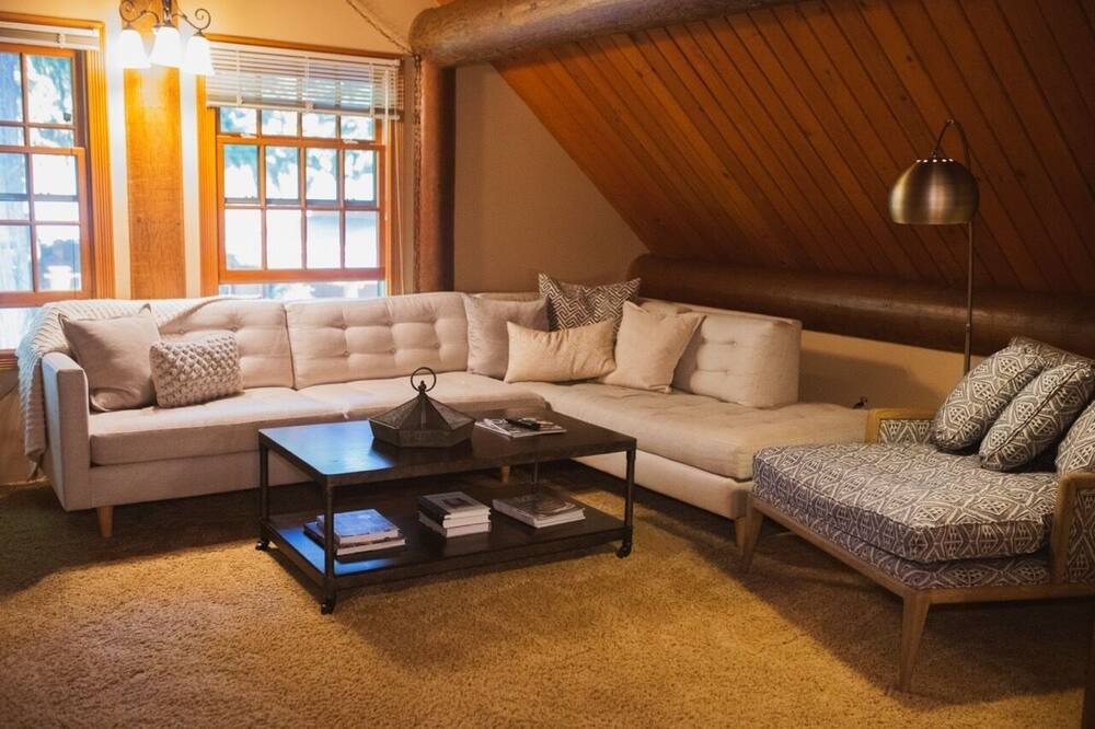 Photo of Livingroom in Ferndale