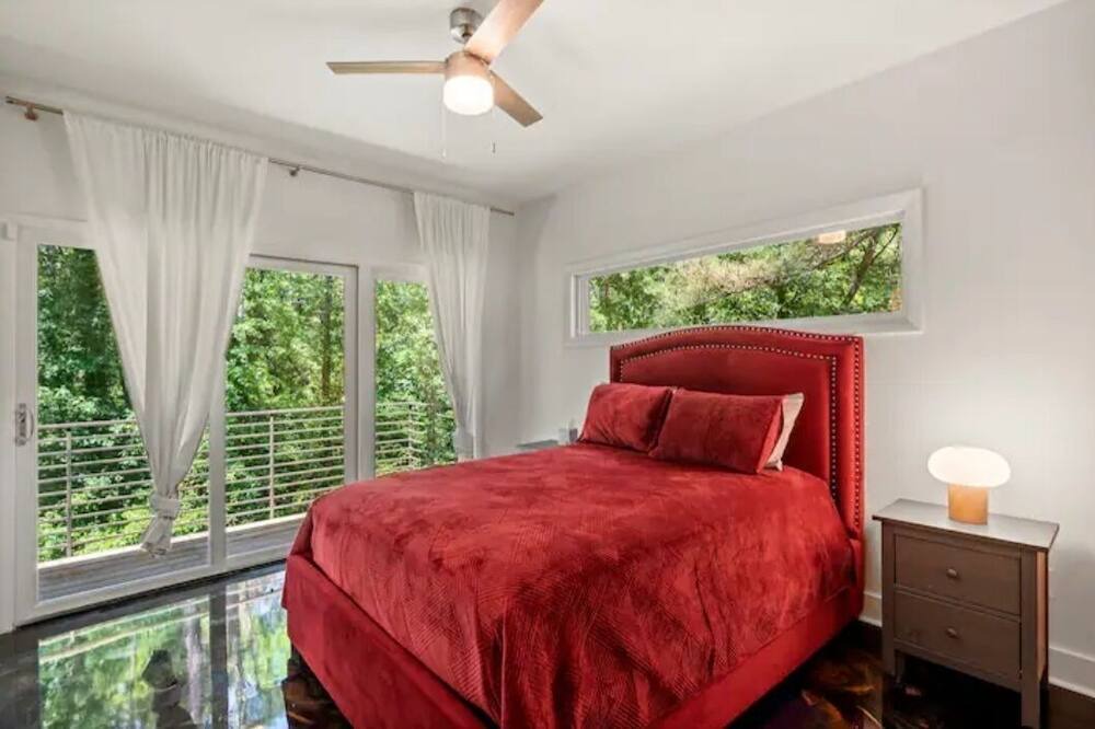Photo of Bedroom in Los Angeles County