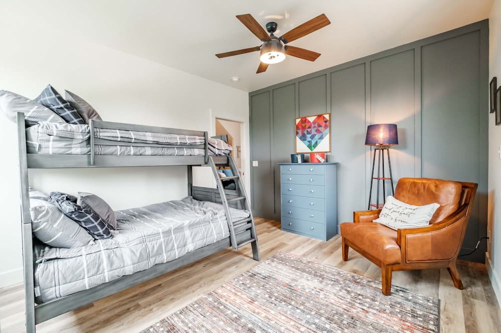 Photo of Bedroom in Keizer