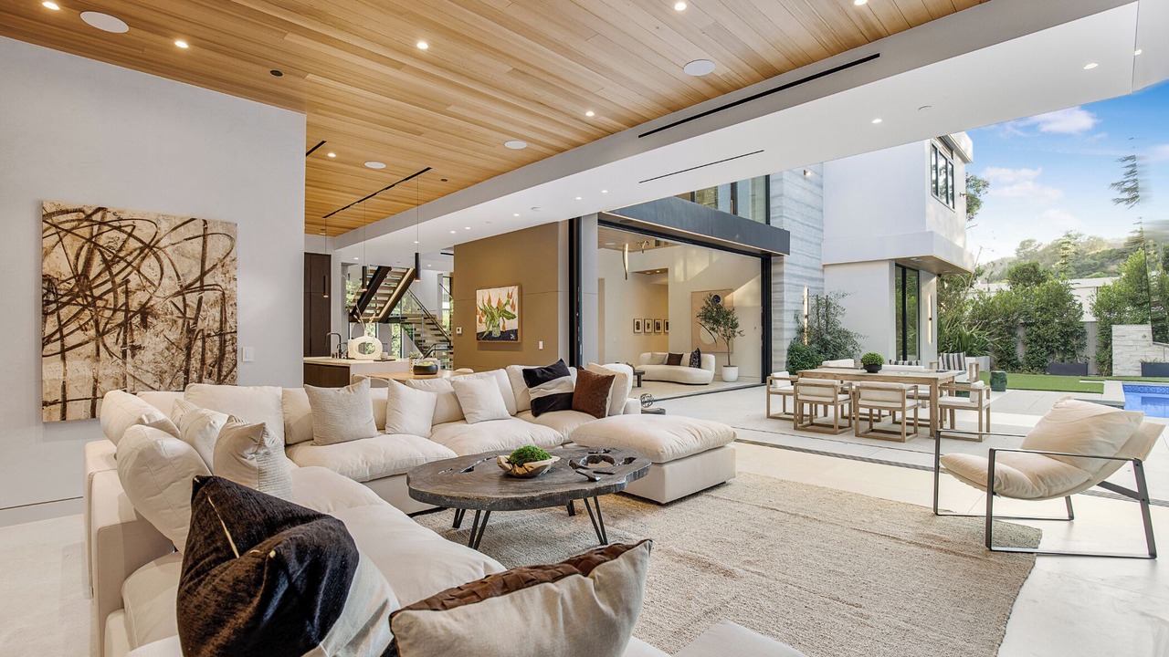 Photo of Outdoor in Beverly Hills