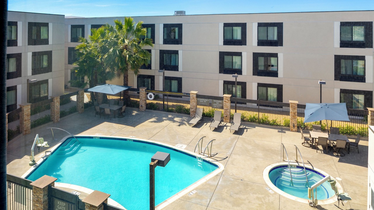 Photo of Outdoor in Midway District