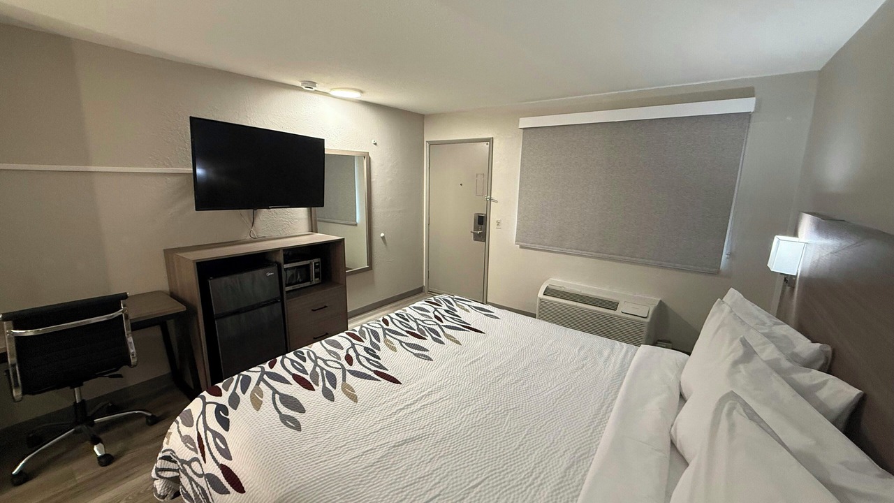 Photo of Bedroom in Downtown Reno