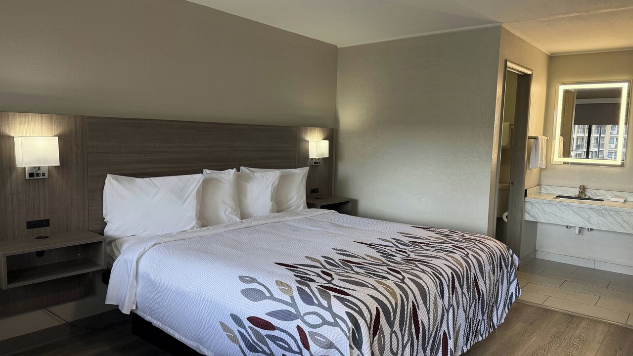 Photo of Bedroom in Downtown Reno