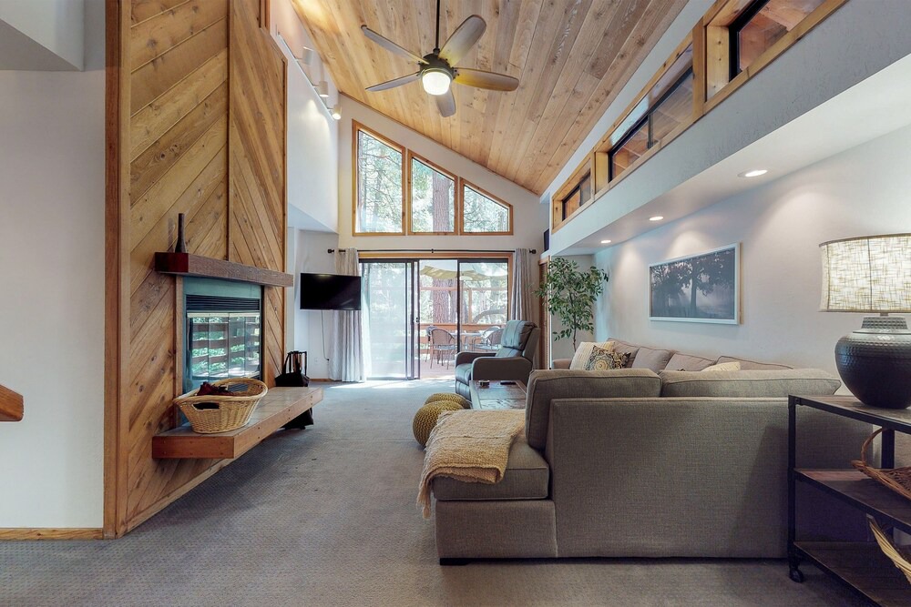 Photo of Livingroom in Idyllwild