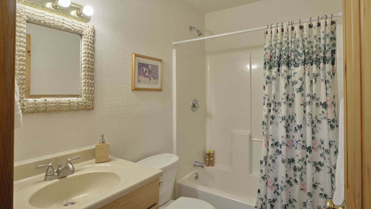 Photo of Bathroom in Packwood