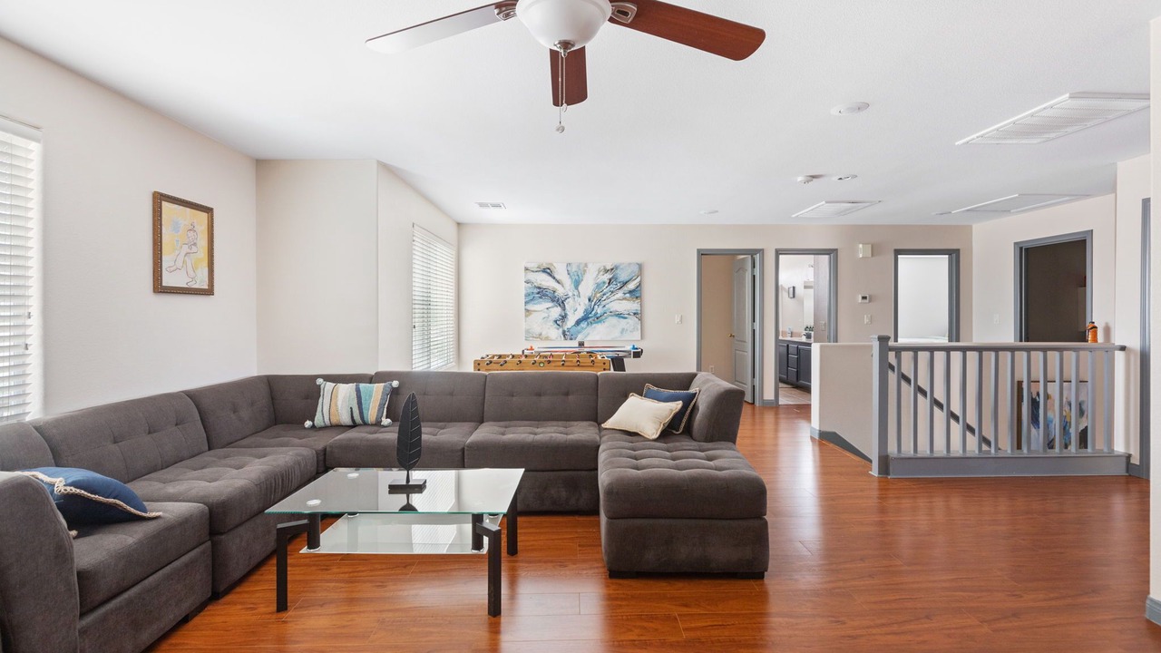 Photo of Livingroom in Spring Valley