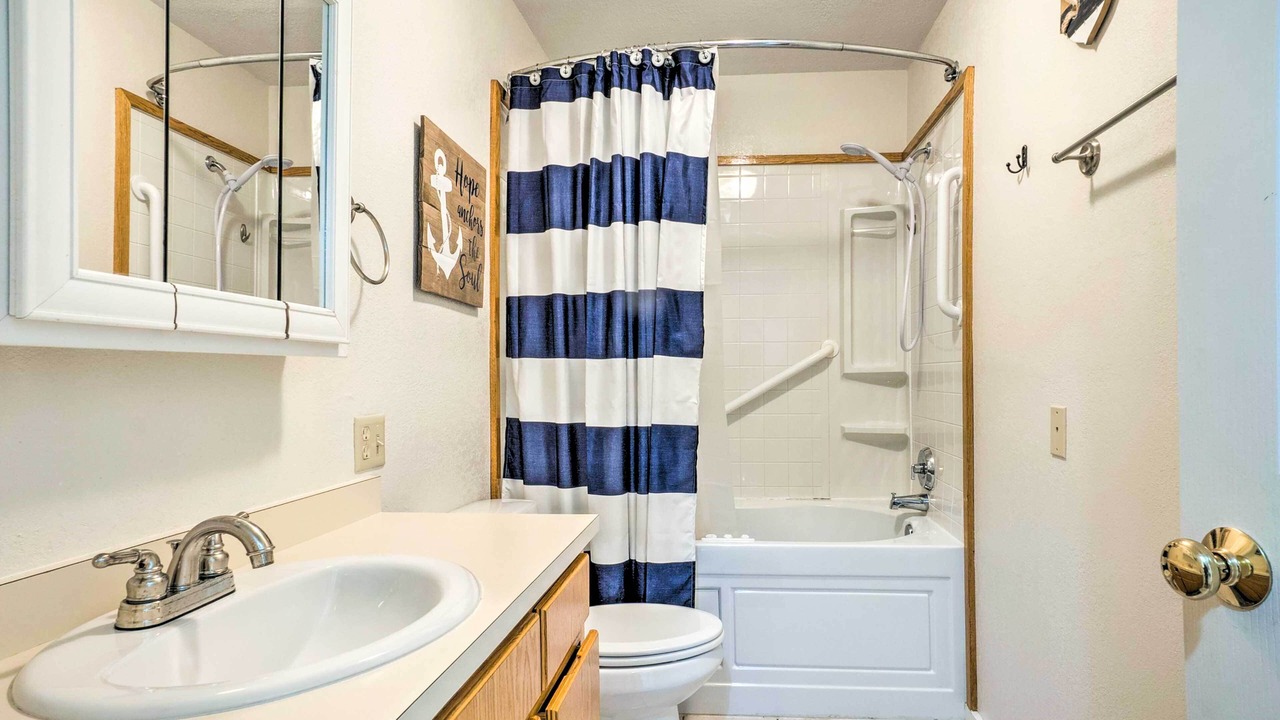 Photo of Bathroom in North Bend