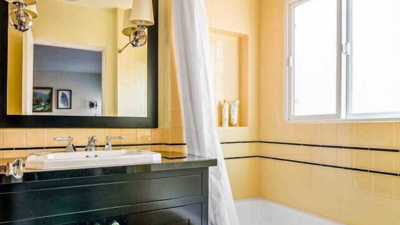 Photo of Bathroom in Beverly Grove