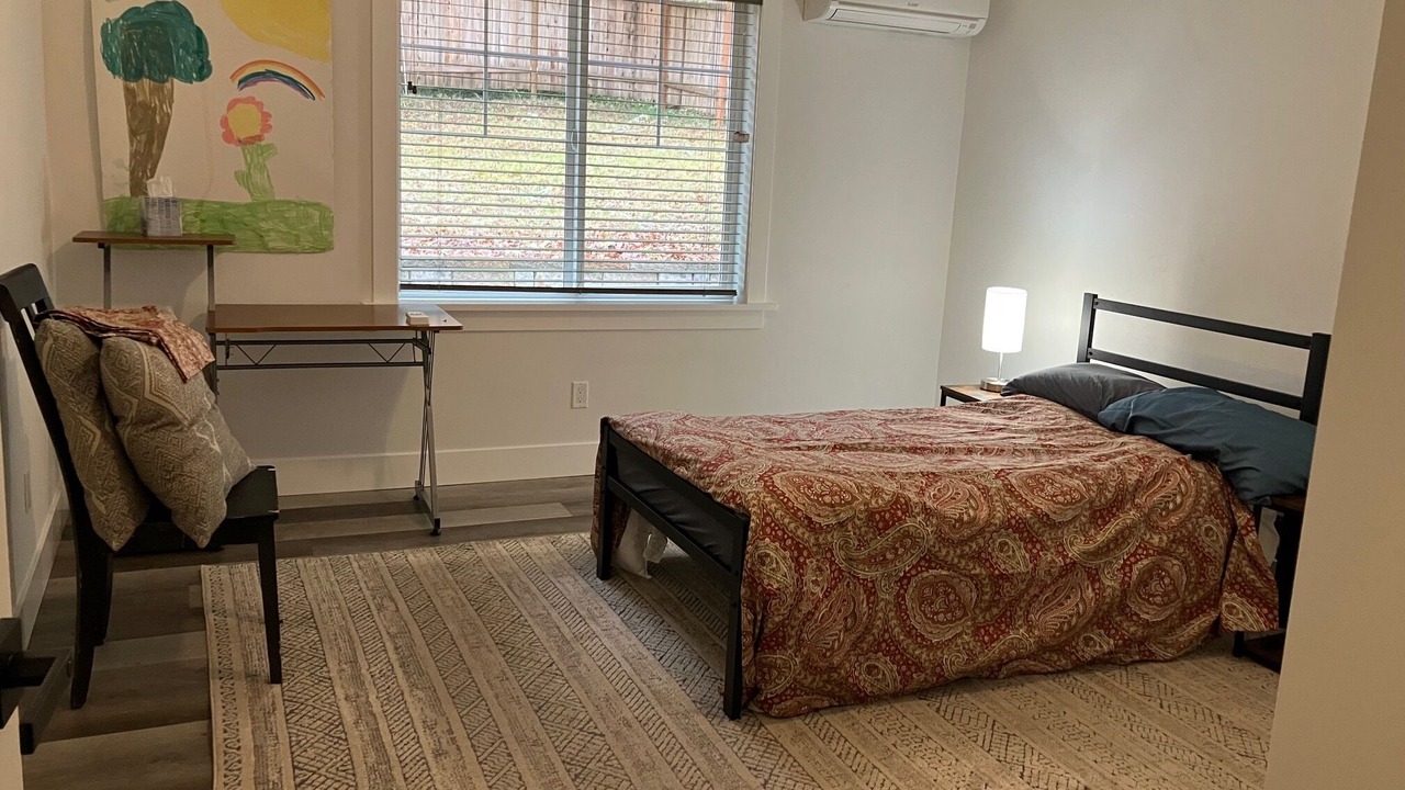 Photo of Bedroom in Triangle Lake