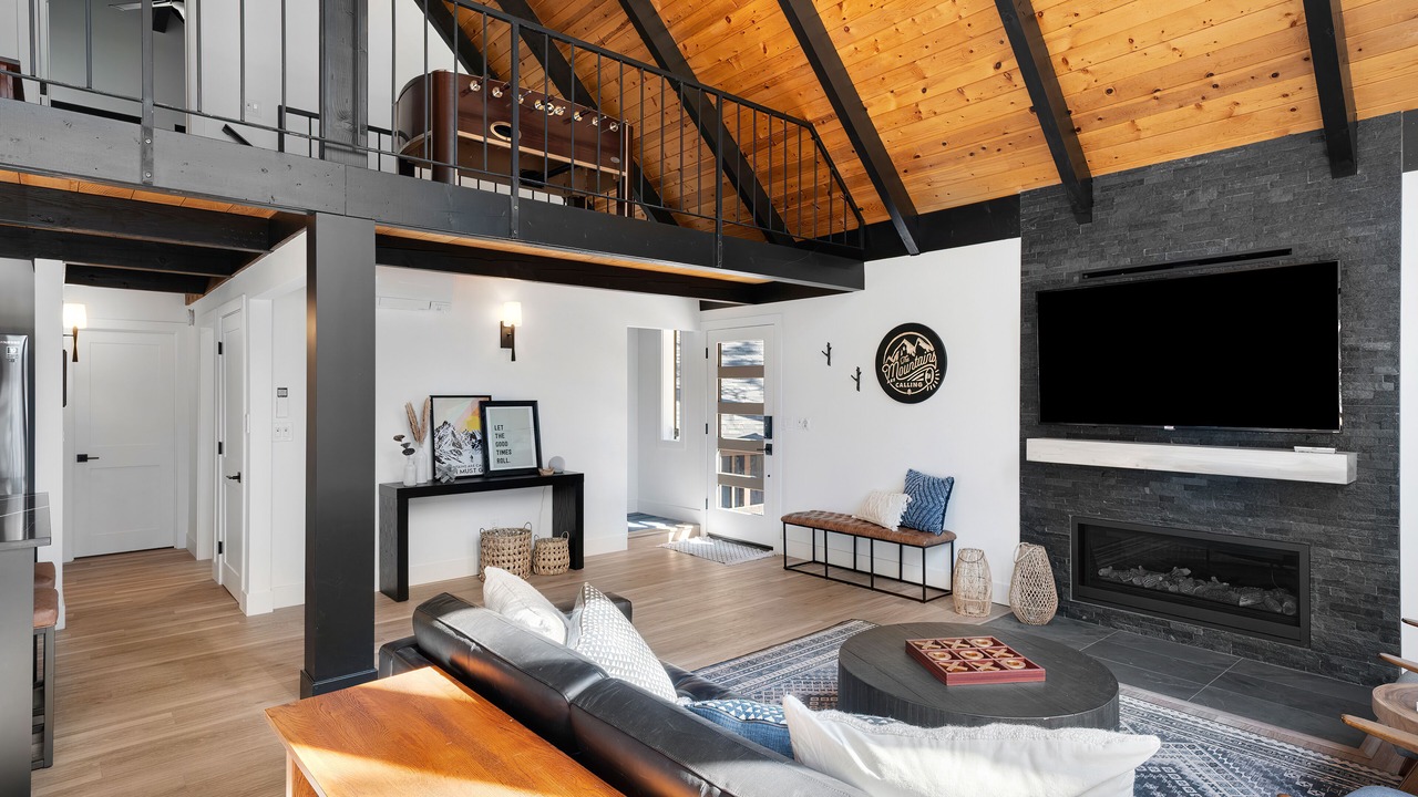 Photo of Bedroom in Graeagle