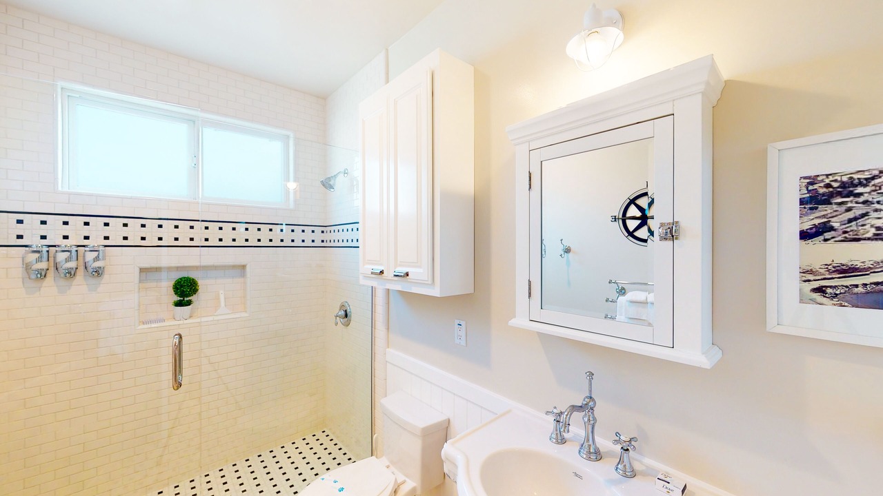 Photo of Bathroom in Old Towne